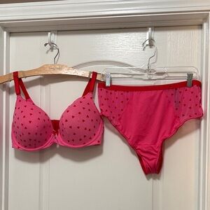 Torrid Heart Bra panty set size 40D tshirt bra & 2X Tanga semi sheer panty